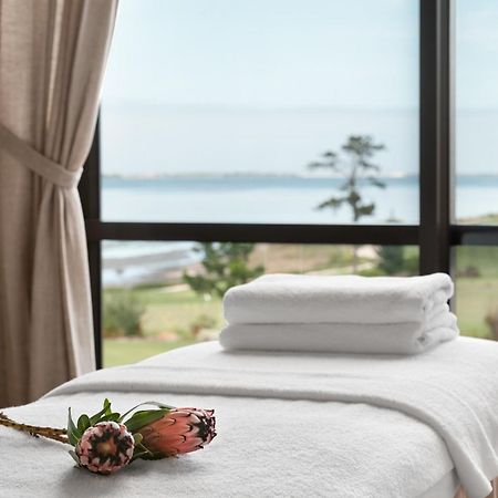 Arabella Hotel, Golf And Spa Hermanus Bagian luar foto Spa at the Oyster Box