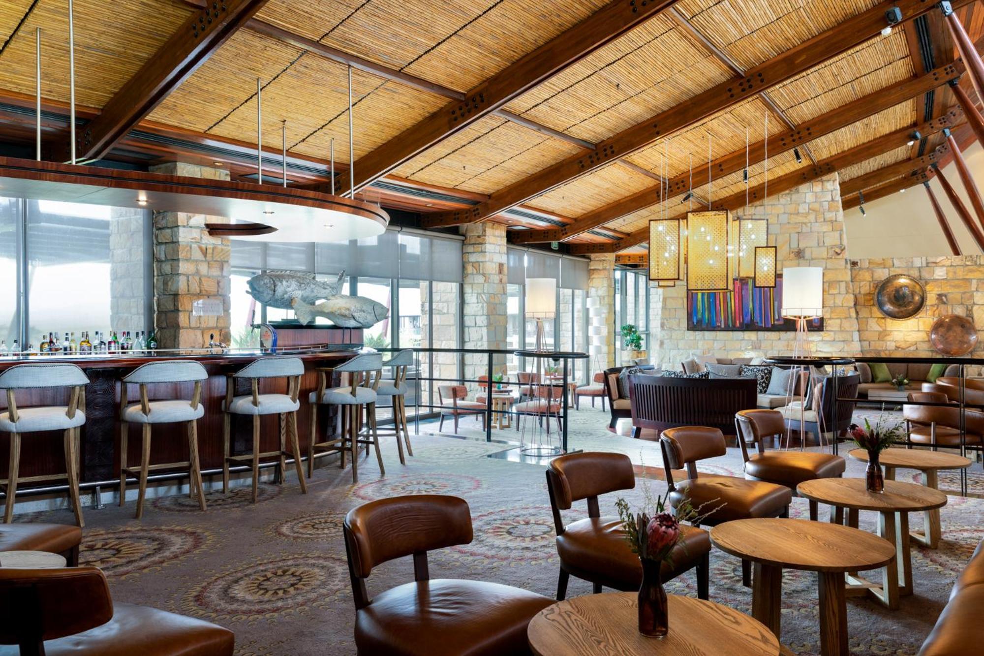 Arabella Hotel, Golf And Spa Hermanus Bagian luar foto The interior of the restaurant